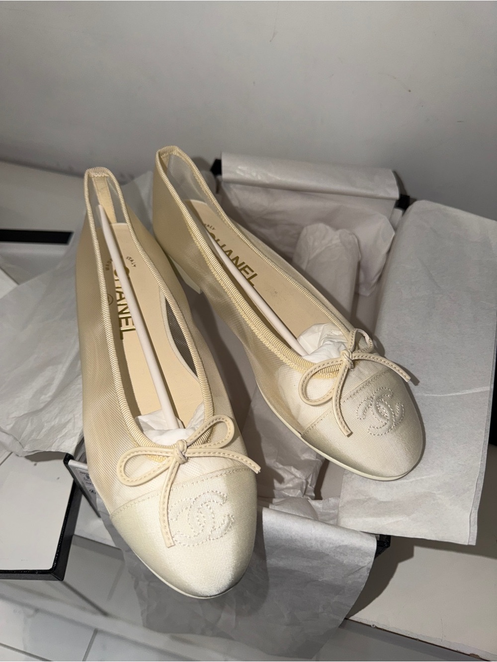 Chanel 26P Ivory Mesh Flats | Size 37 - Picture 13 of 16
